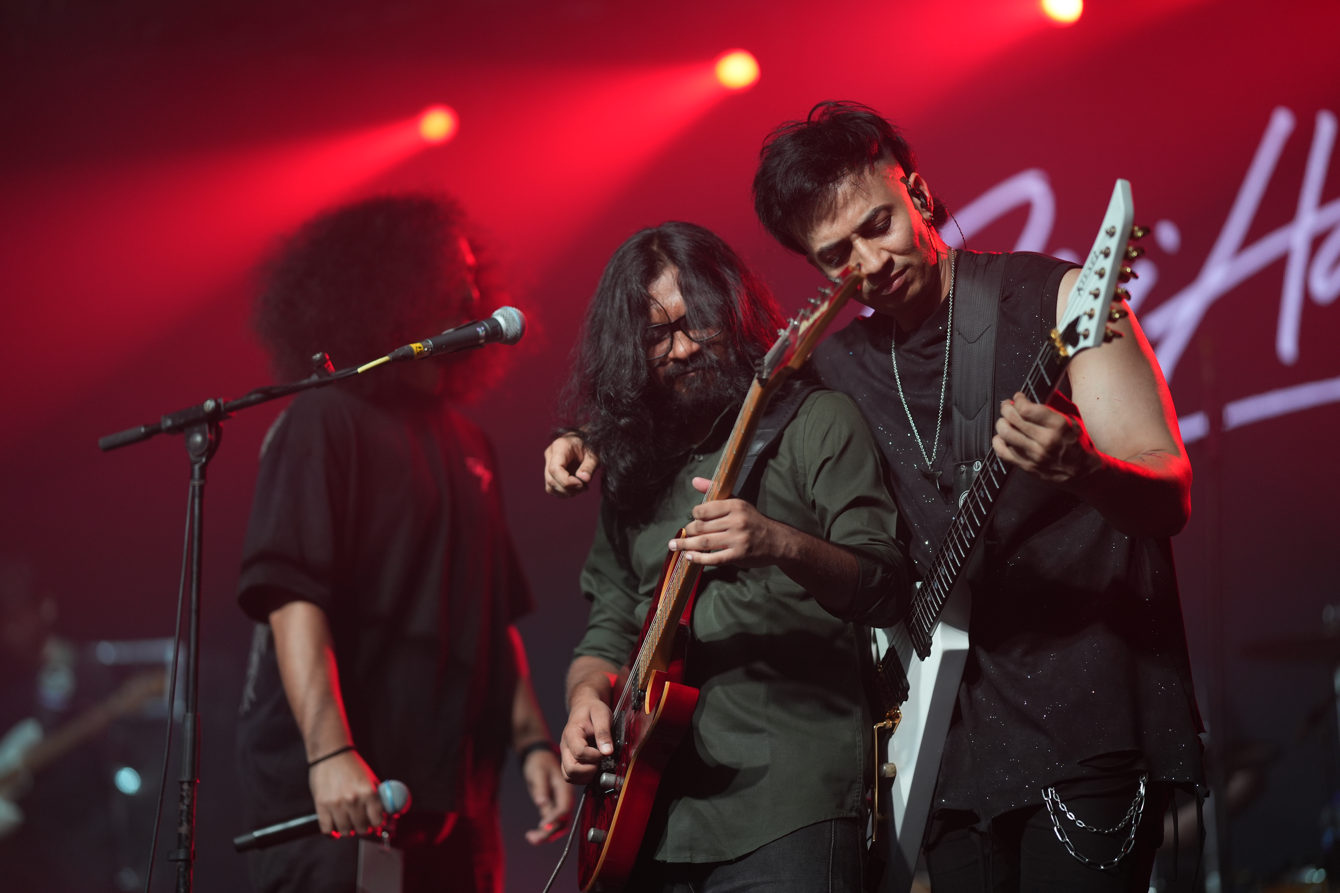 Taawkir Tajammul & Oni Hasan