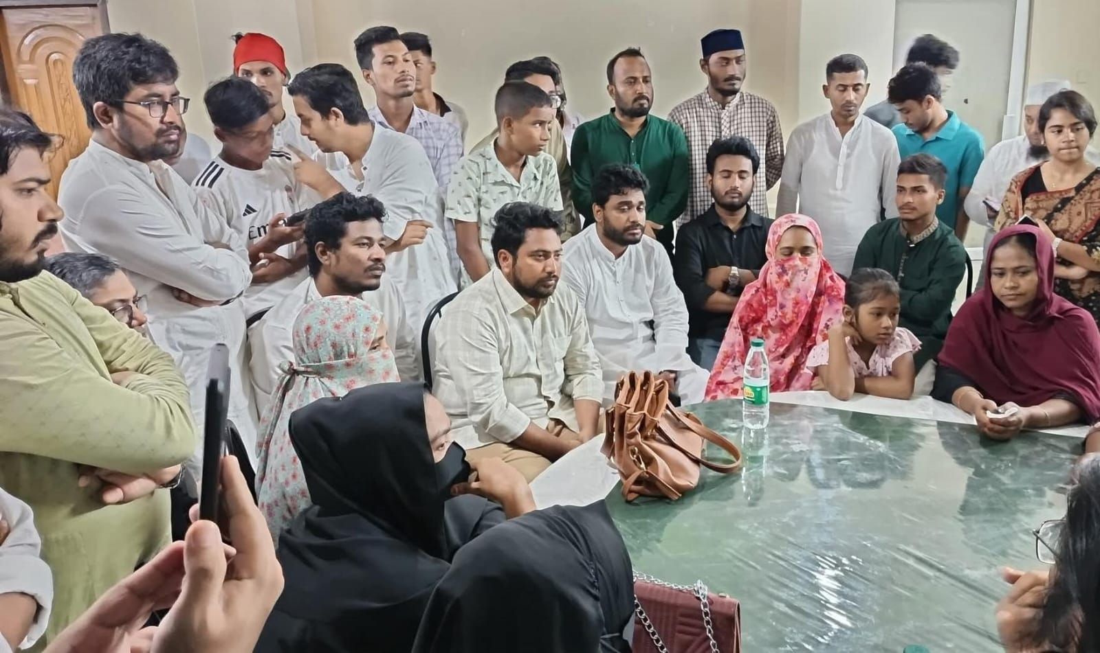 There are allies of autocracy within the administration: Nahid