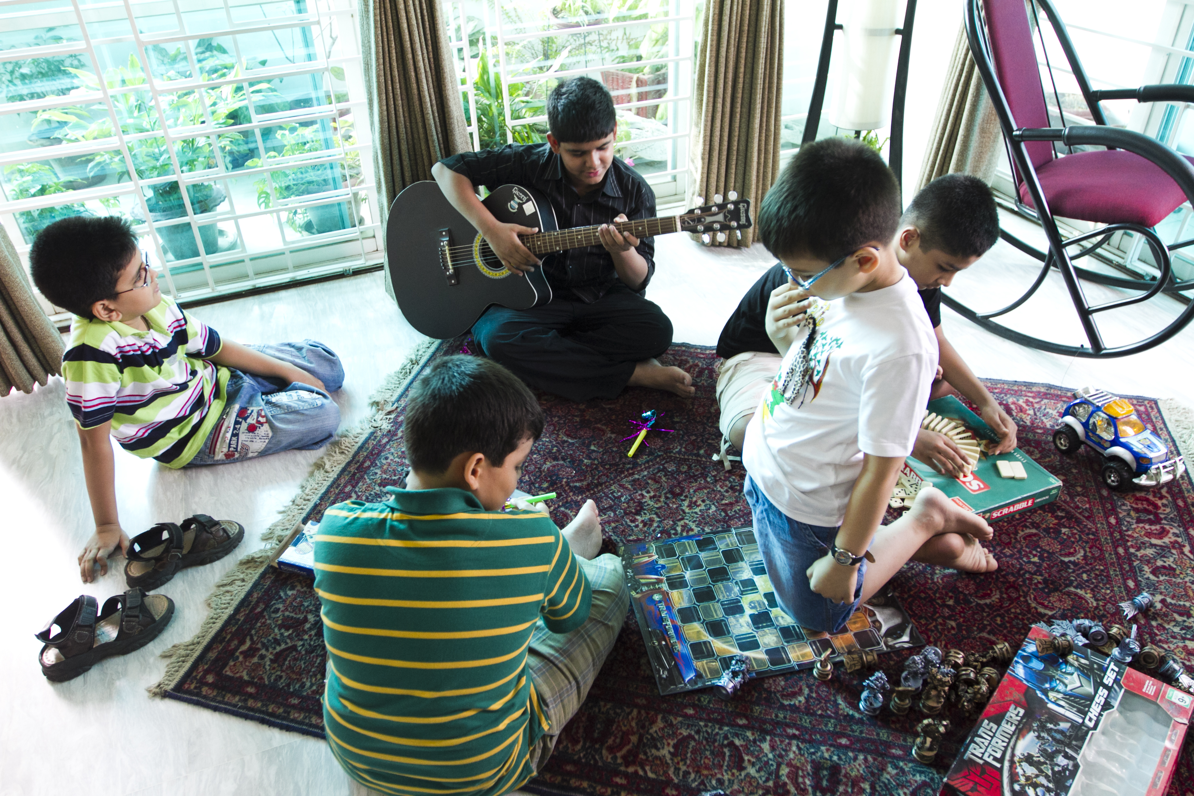 Hyperactive kids? 6 easy ways suggested by experienced parents