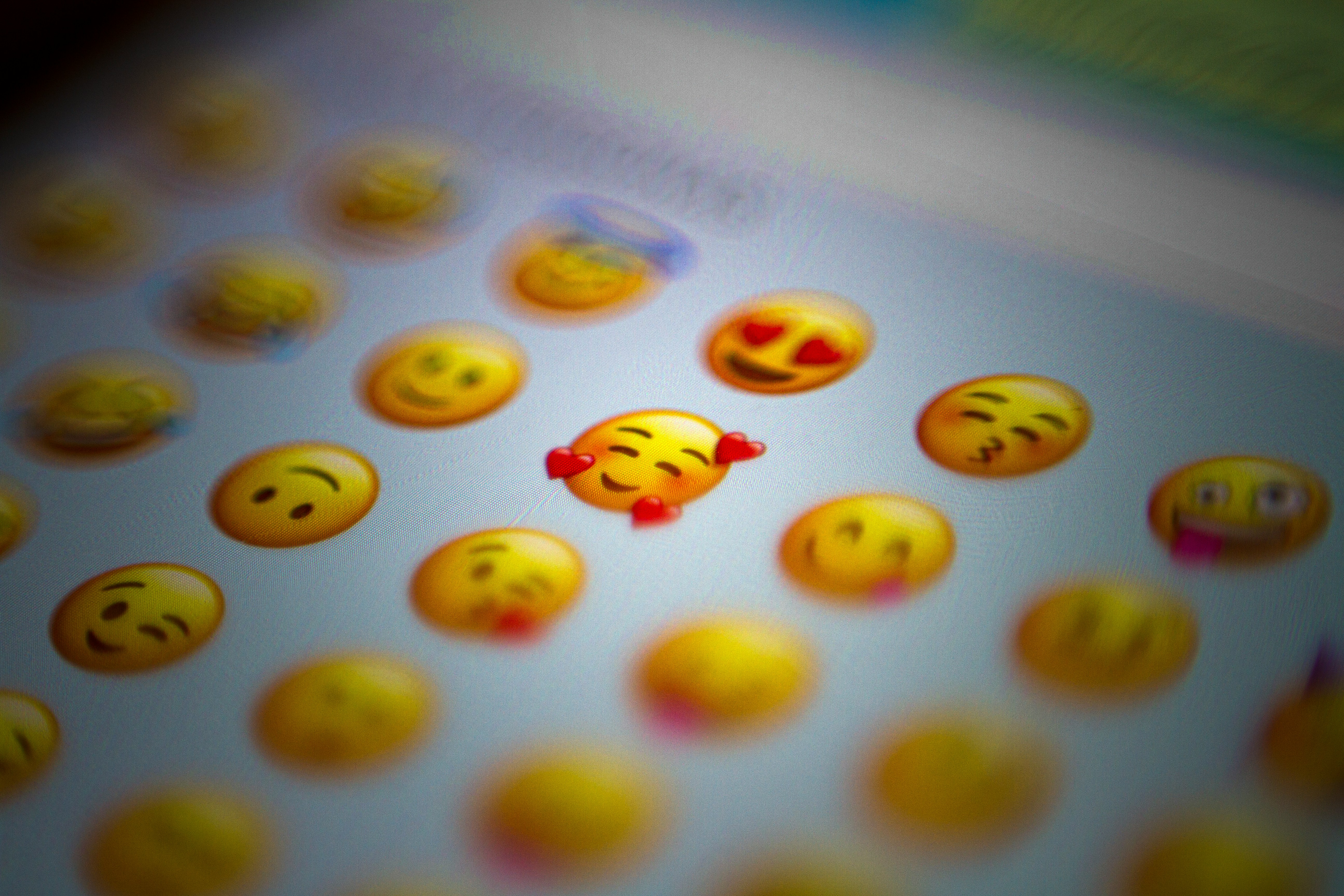 Too busy for love? Try the micro-dating trend        domingo-alvarez-e-cs3y8mn6-gk-unsplash.jpg