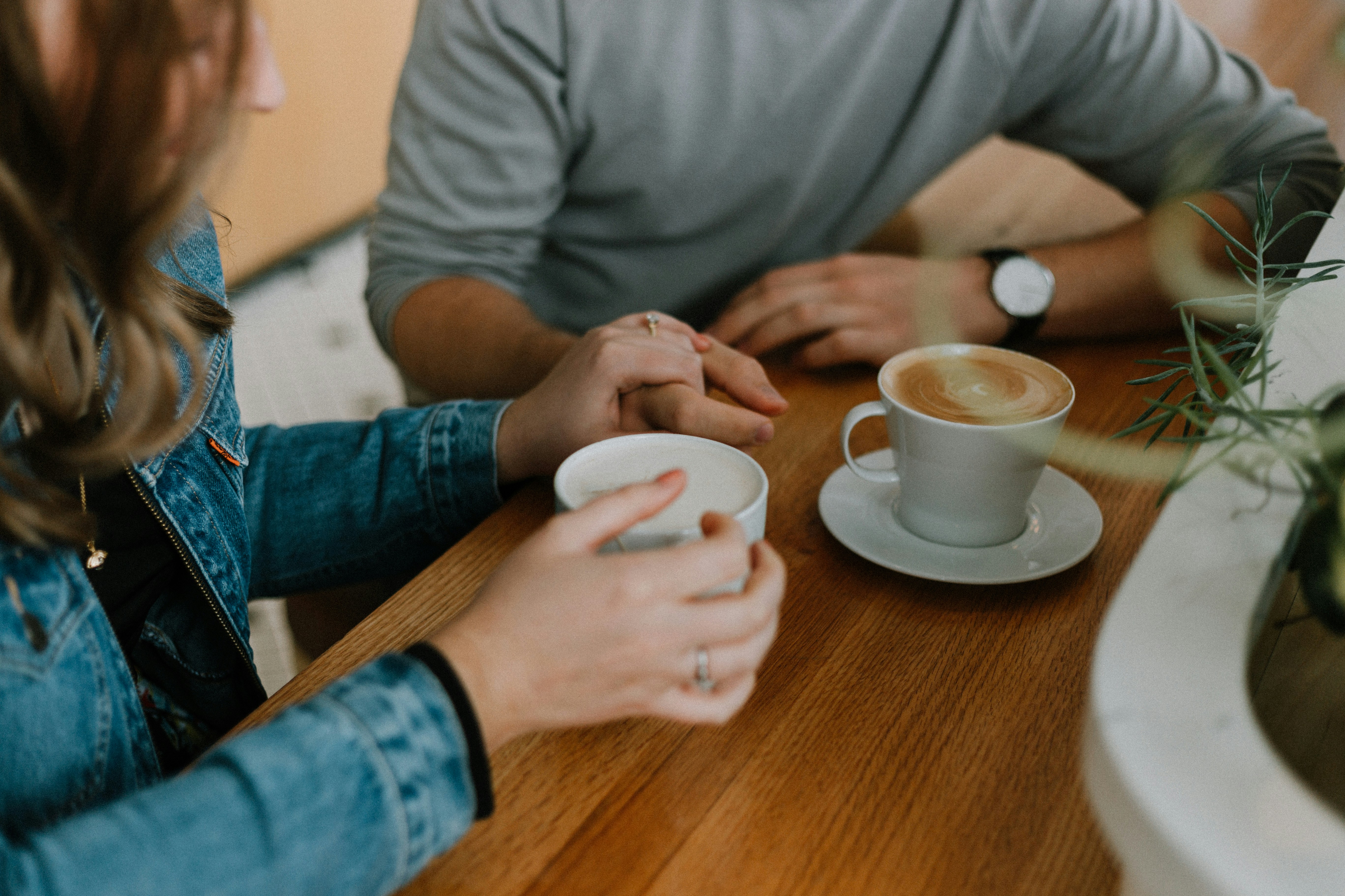 Too busy for love? Try the micro-dating trend    priscilla-du-preez-g86airjz4gs-unsplash.jpg