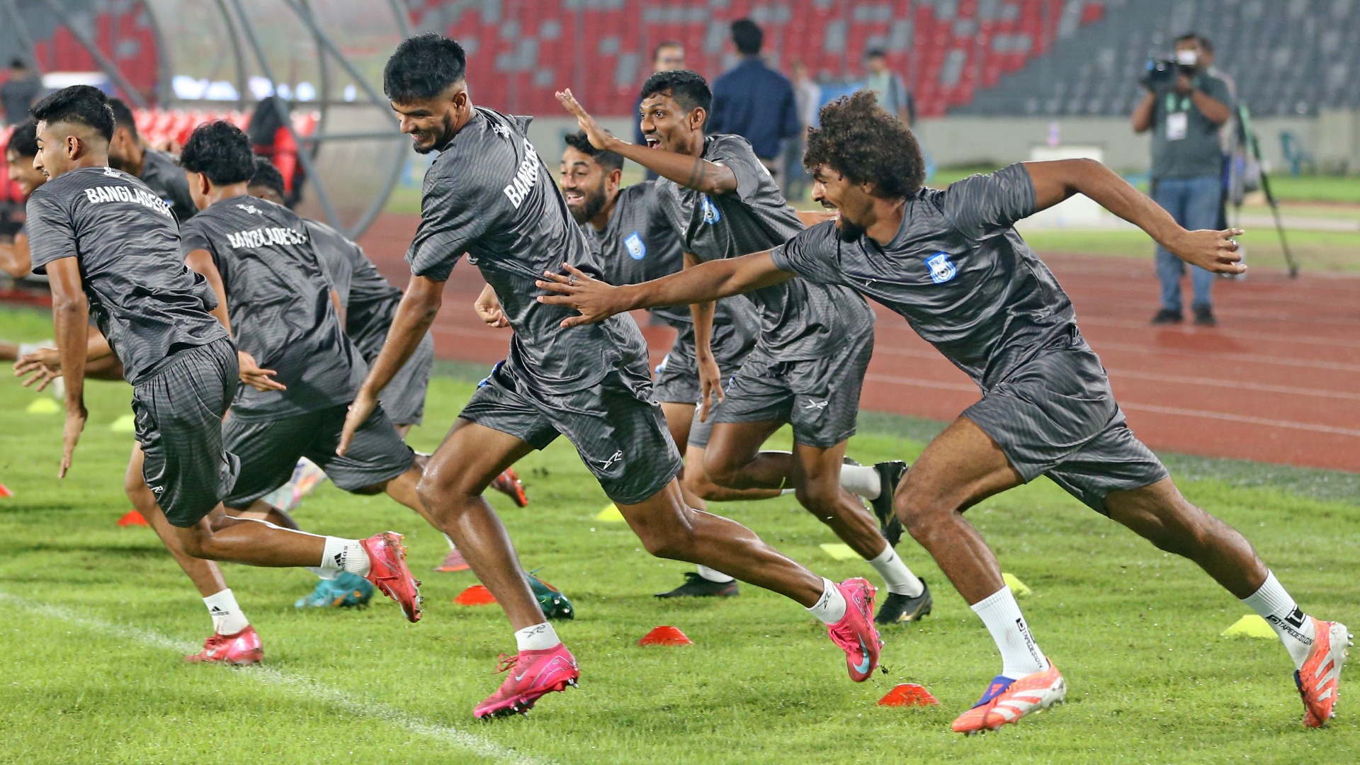 Bangladesh aim for vital win against Hong Kong