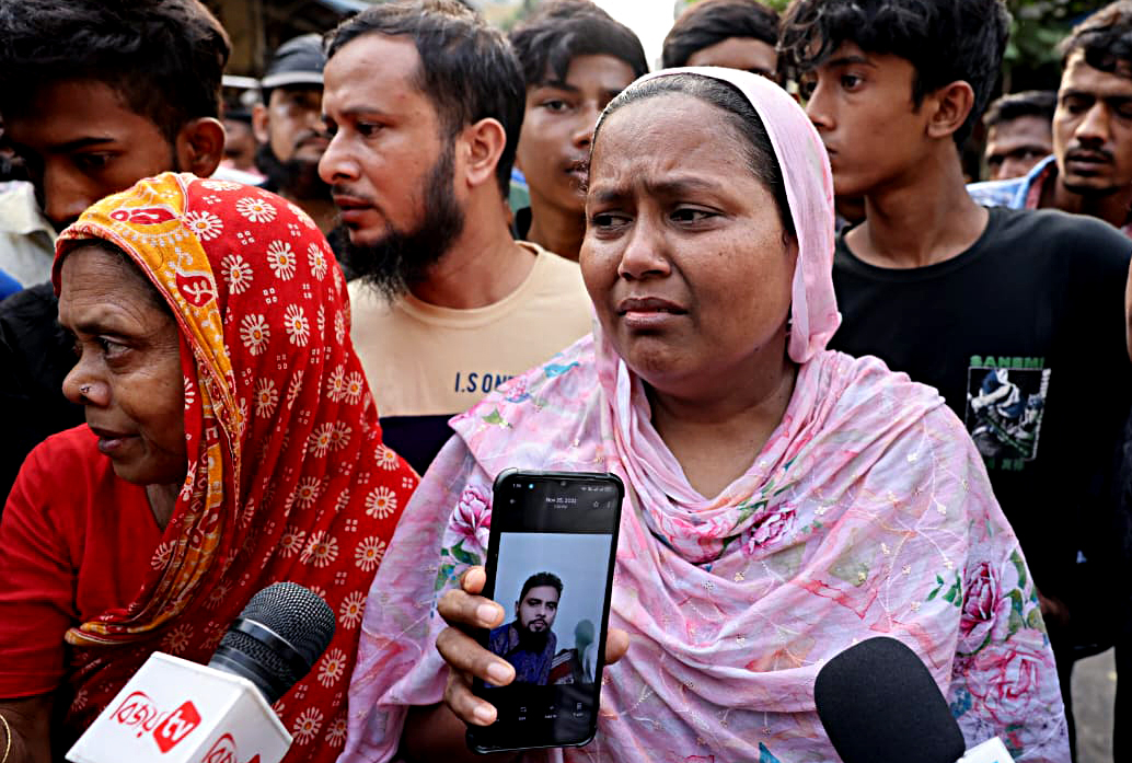 Mirpur chemical explosion: At DMCH, an agonising wait for word on loved ones