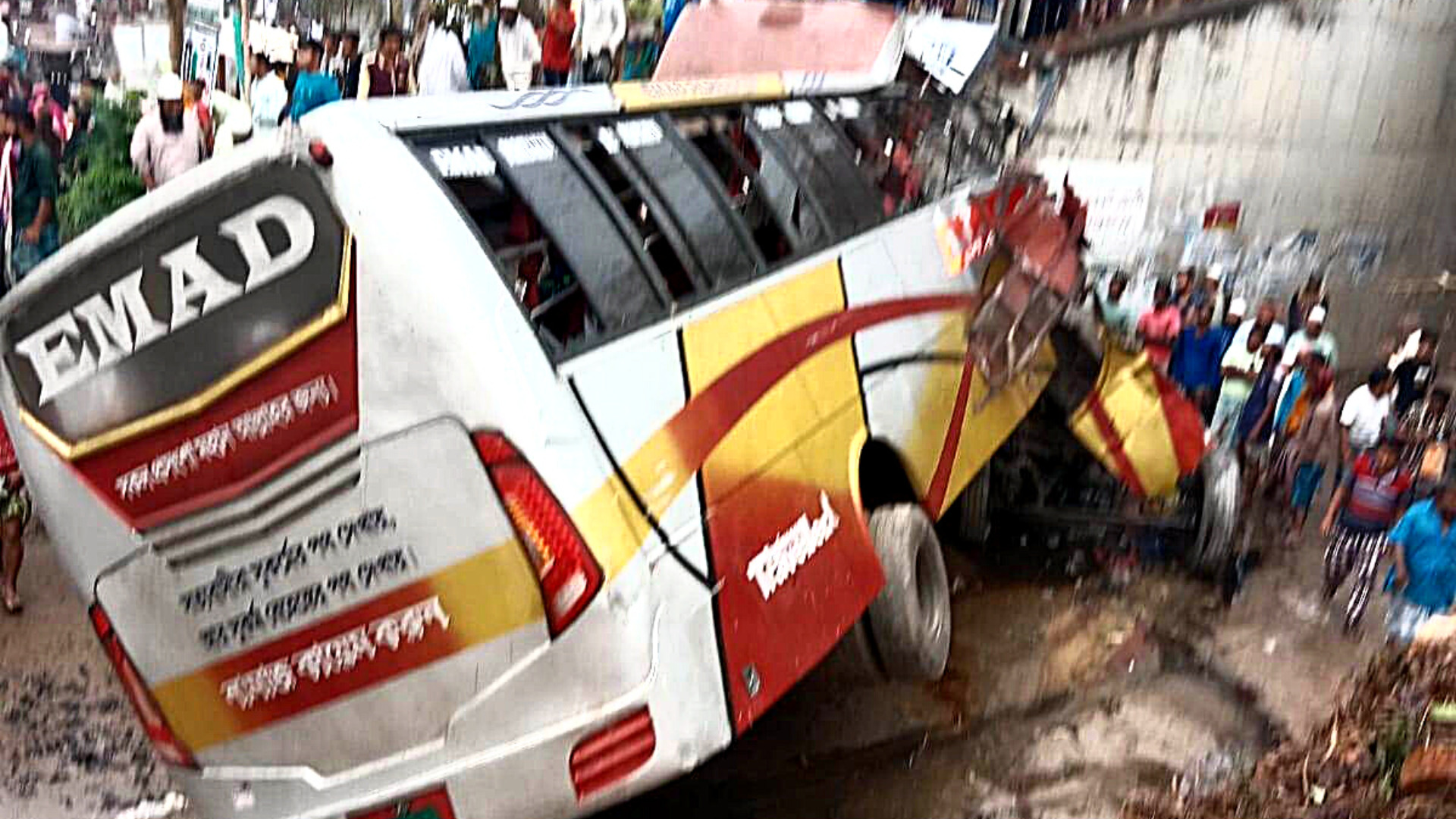 Burst tyre or speeding may have led to Madaripur bus crash: police