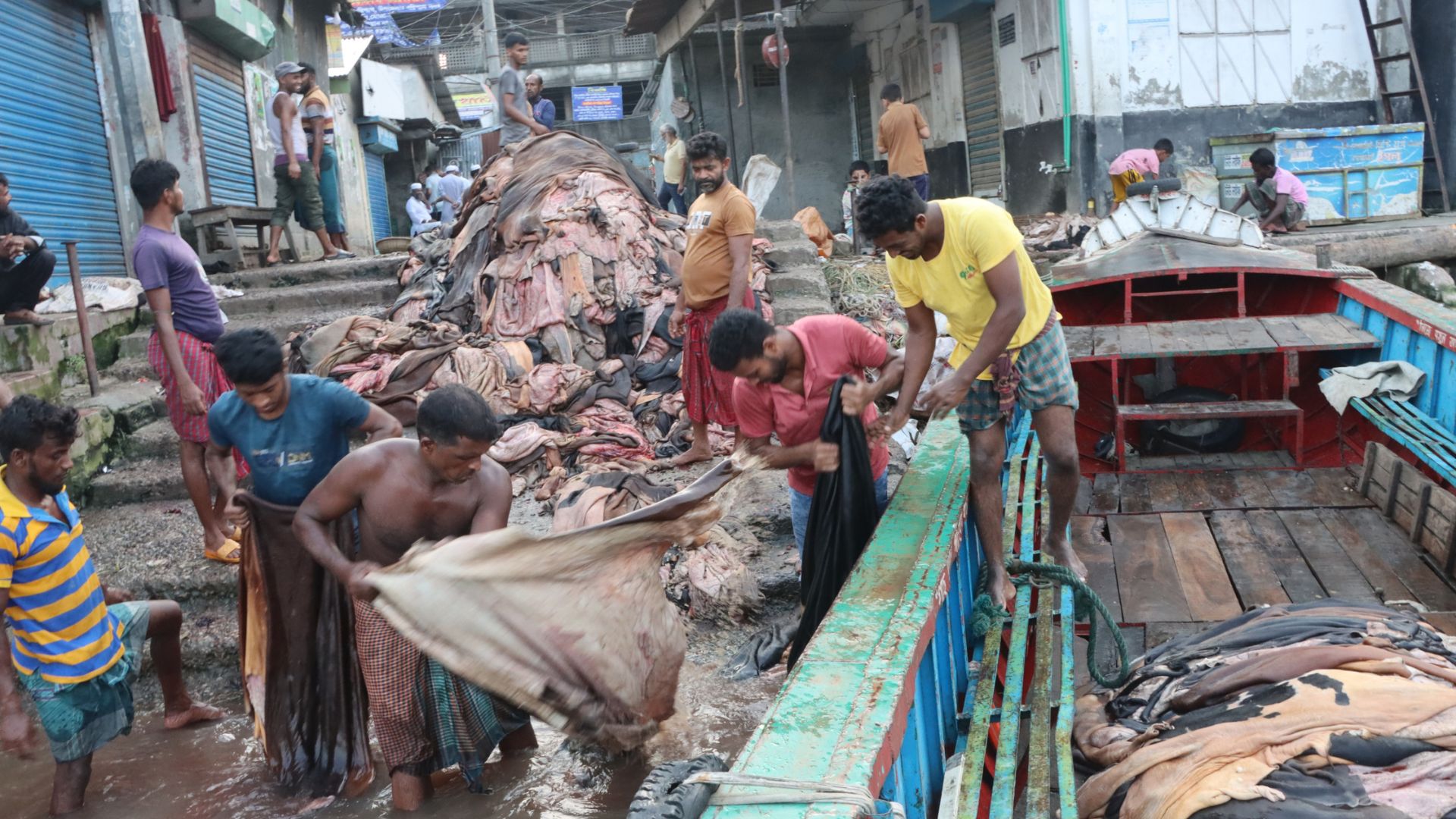 Thrill gone from Barishal’s rawhide market 