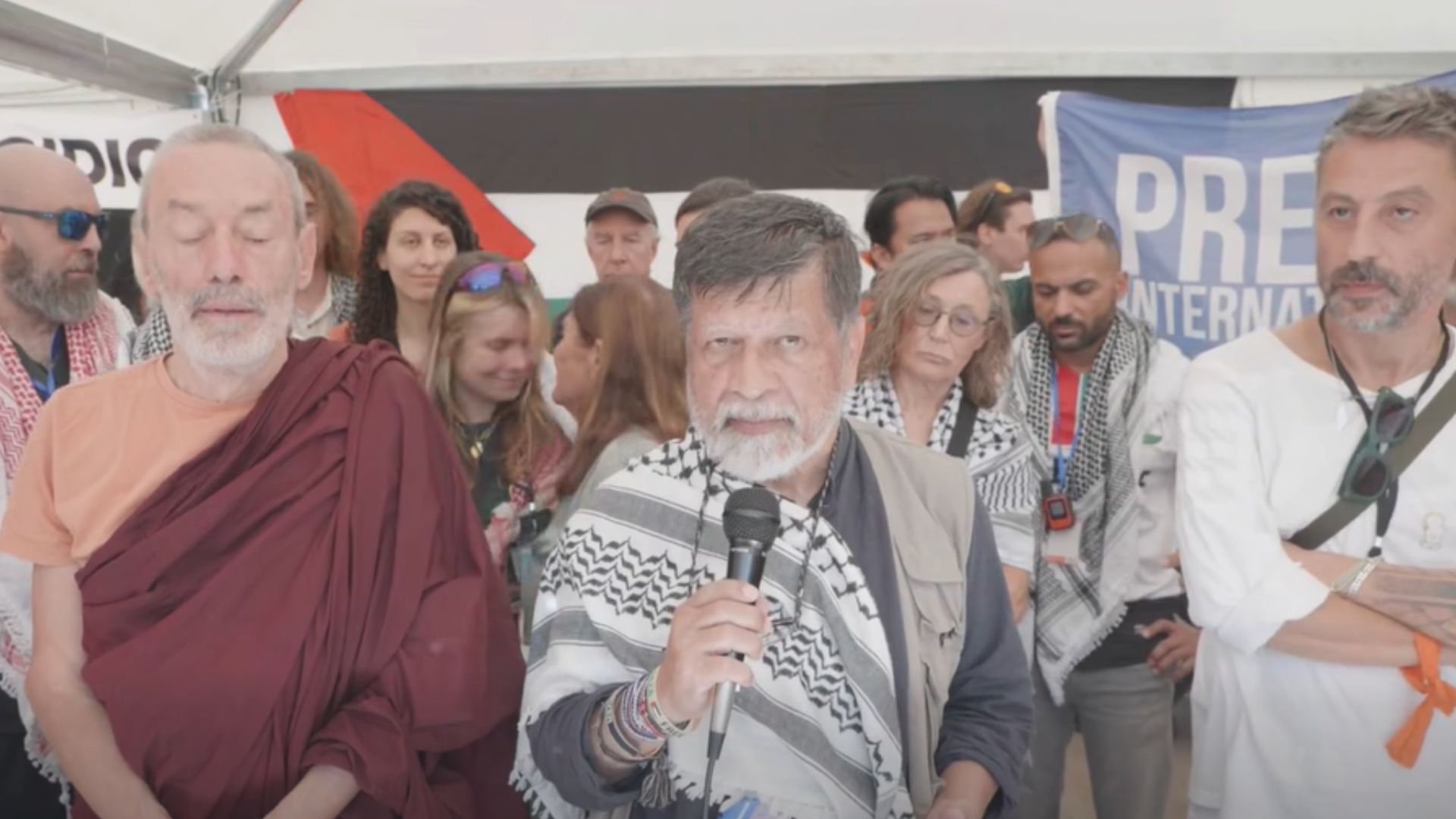 All of Bangladesh with me in this protest: Shahidul Alam