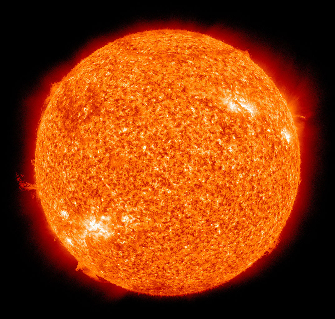 1073px-the_sun_by_the_atmospheric_imaging_assembly_of_nasas_solar_dynamics_observatory_-_20100819.jpg