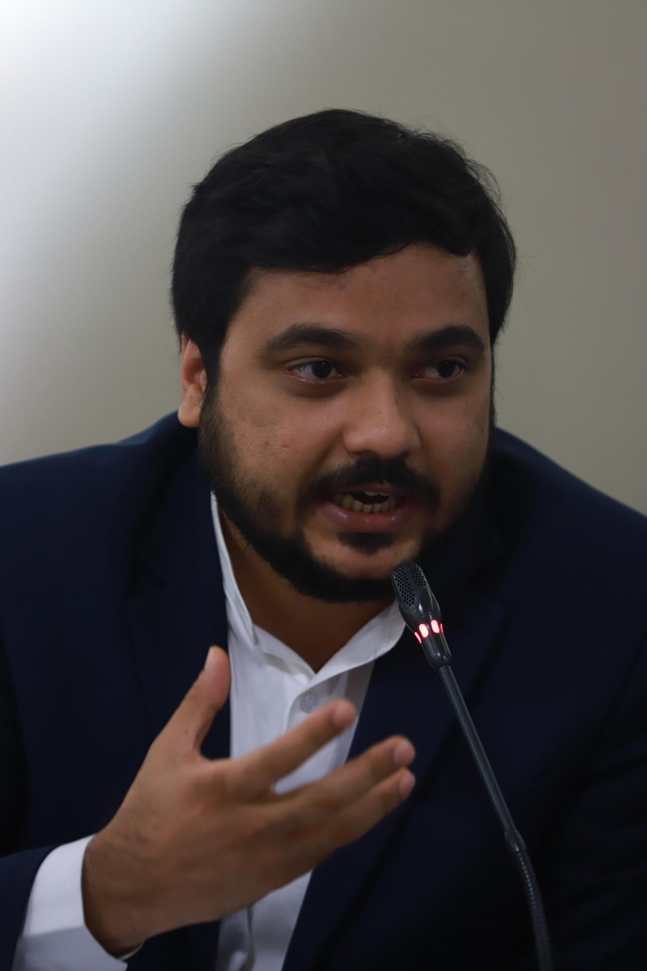 11_omar_h_khan.jpg