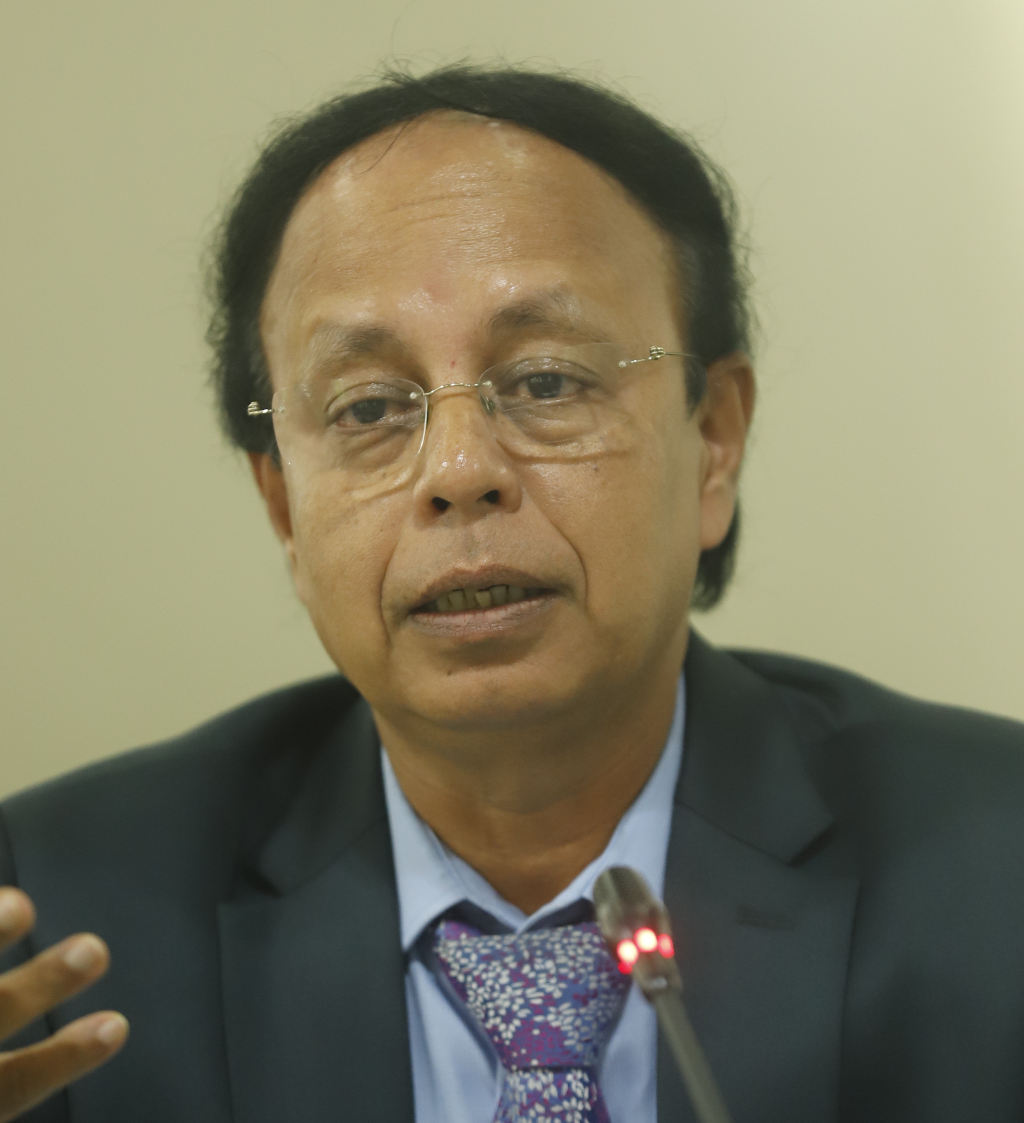 13_gias_u_ahsan.jpg