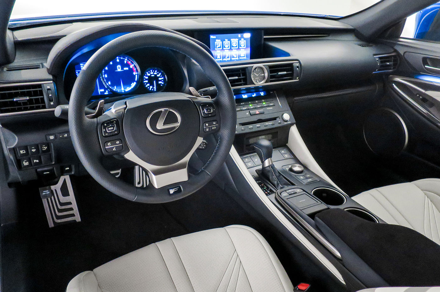 2015-Lexus-RC-F-interior.jpg