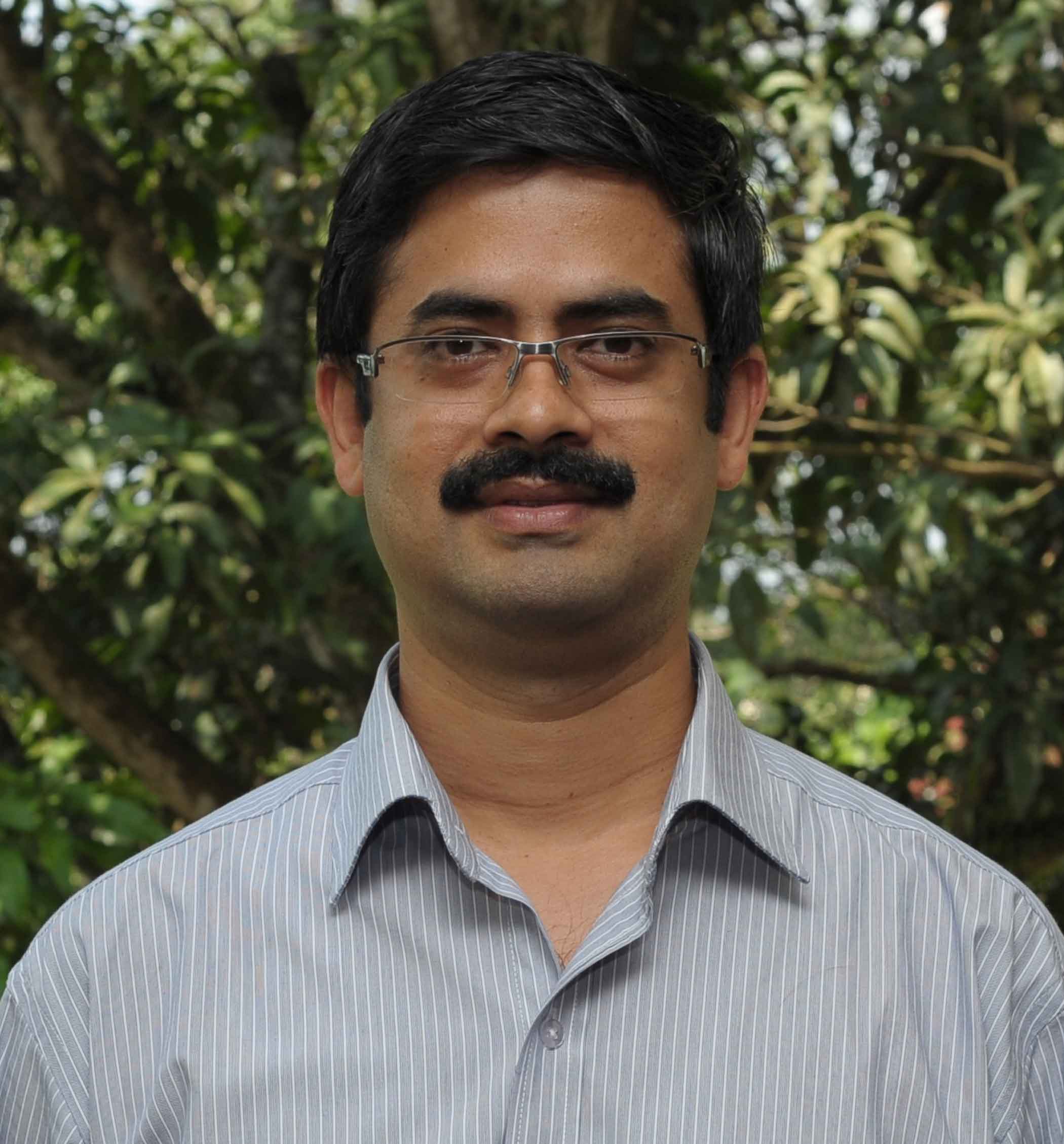 dr.-giriraj-amarnath.jpg