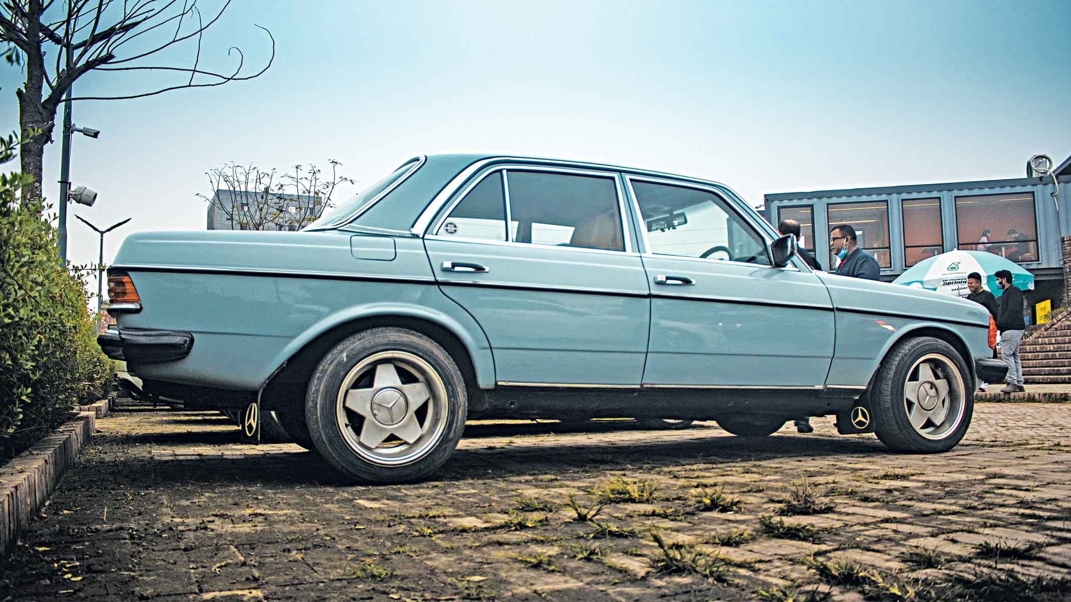 mercedes9.jpg