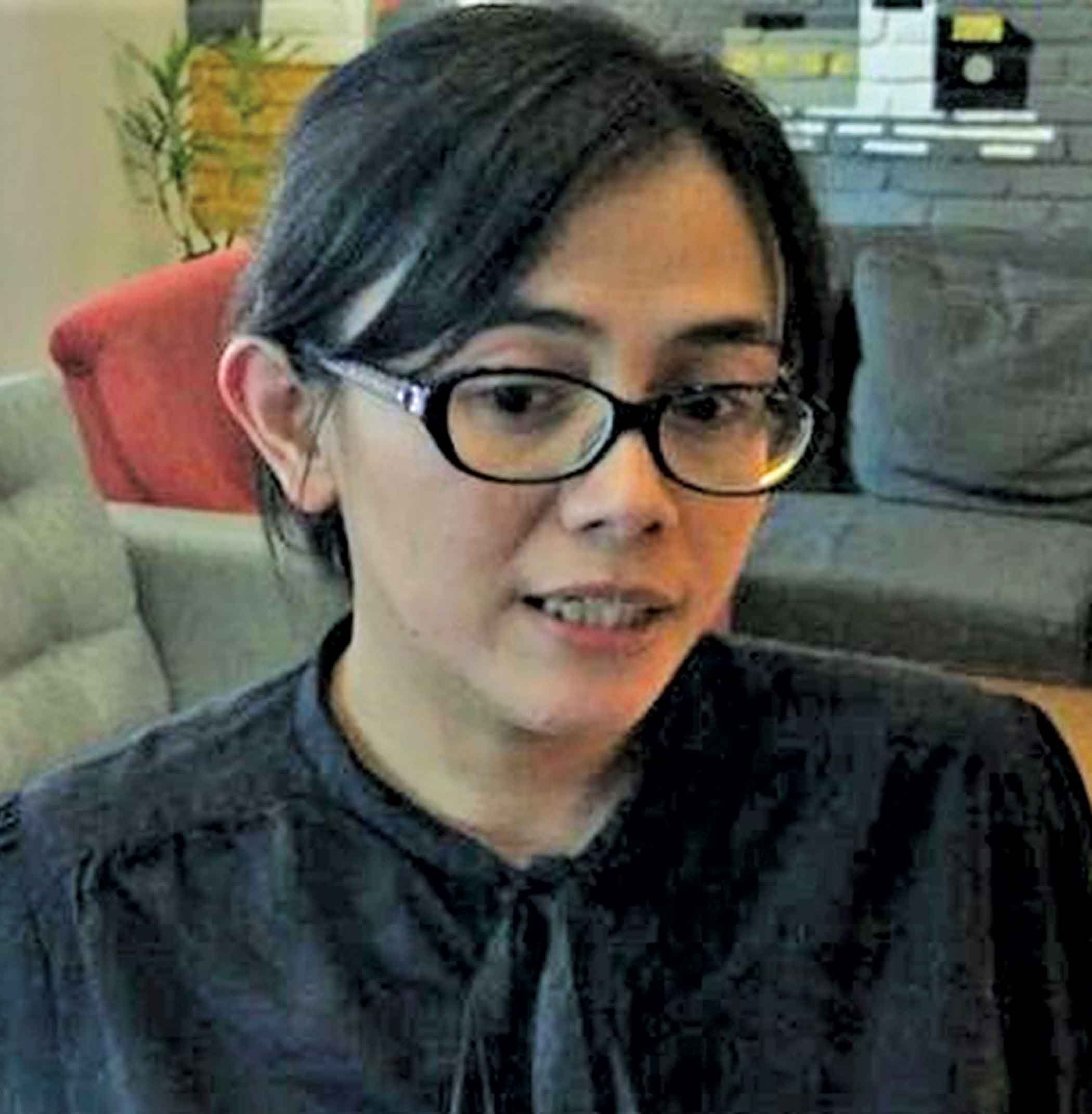 dewi-kartika.jpg
