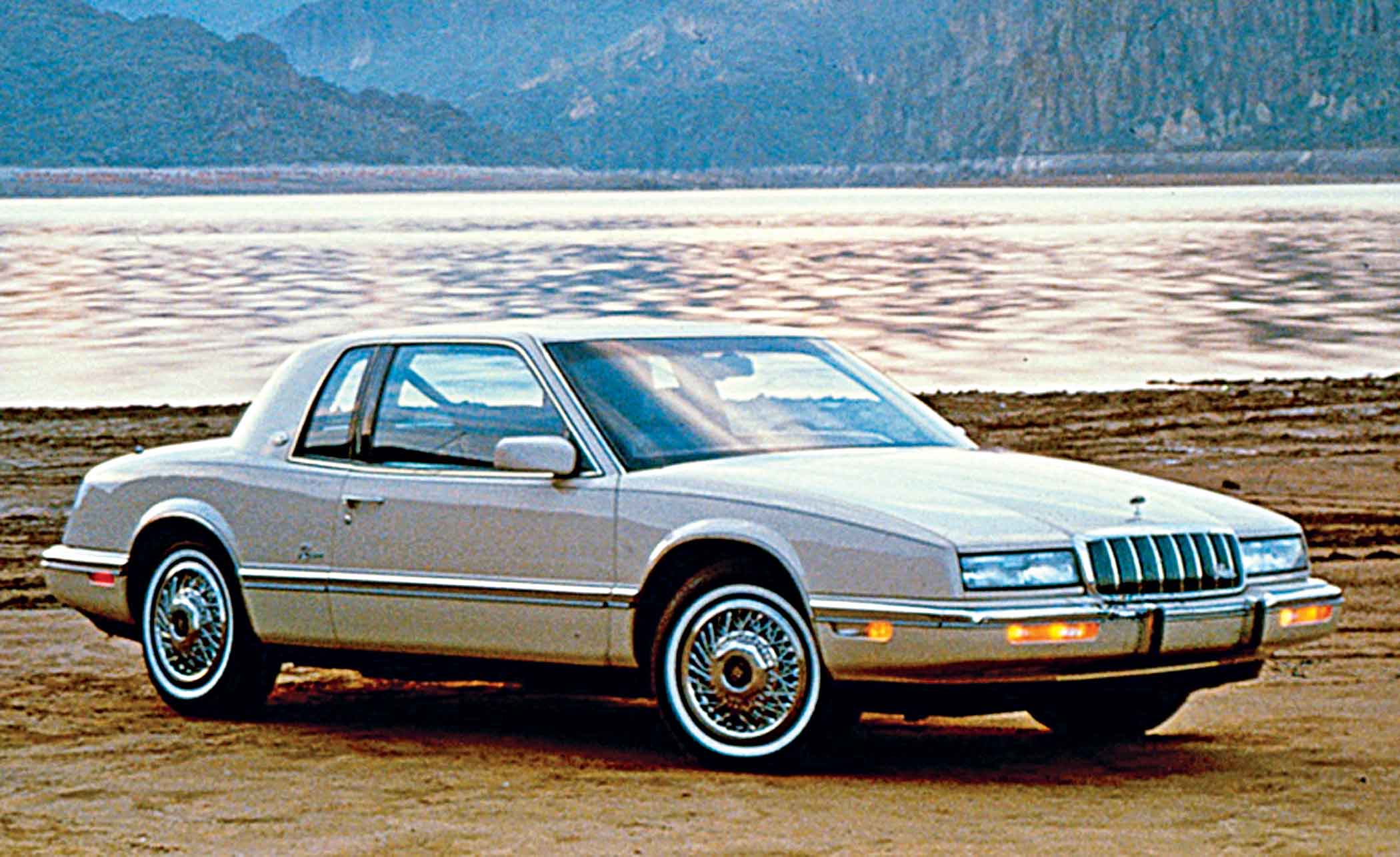 buick-riviera1.jpg