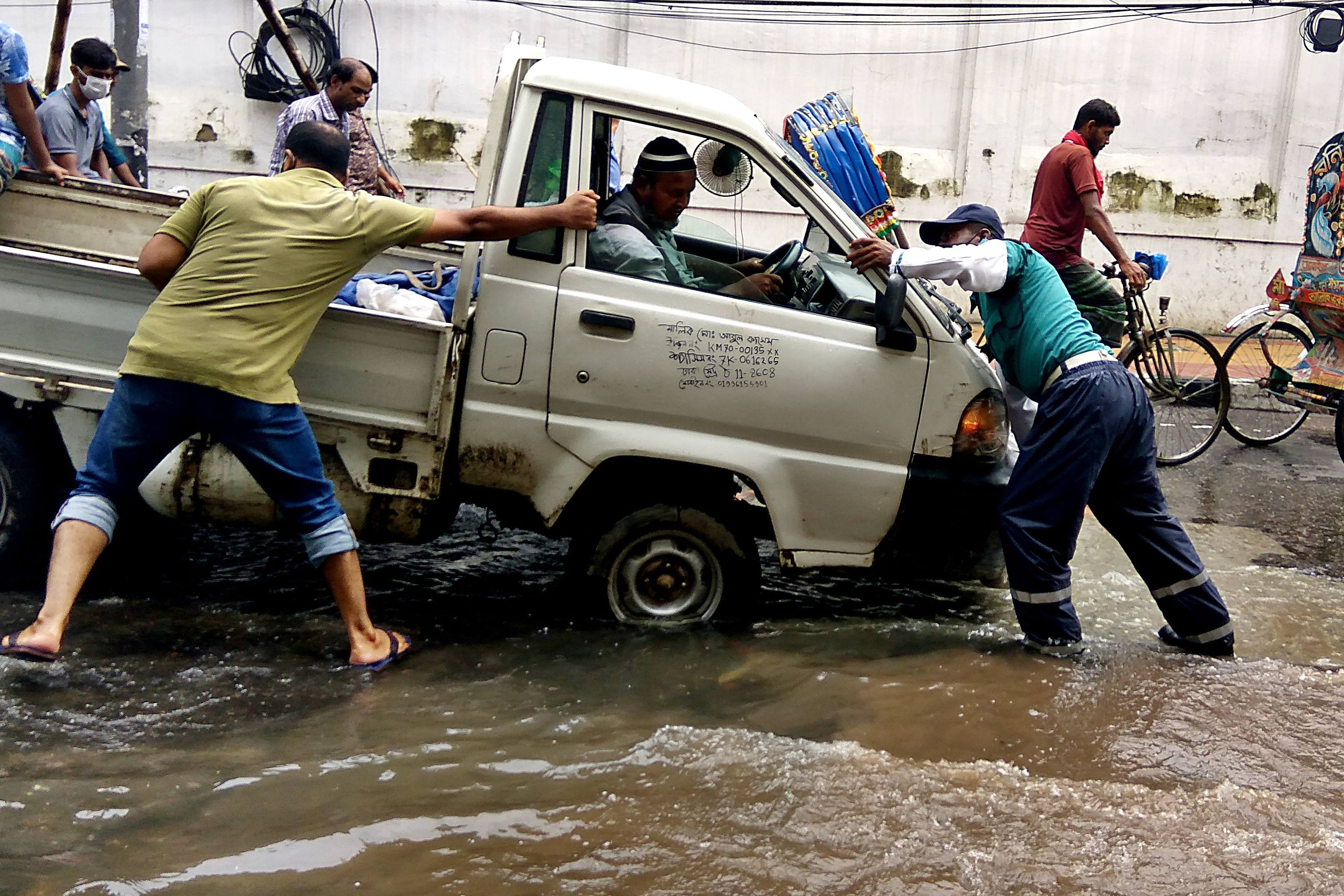 rain_anis_2.jpg