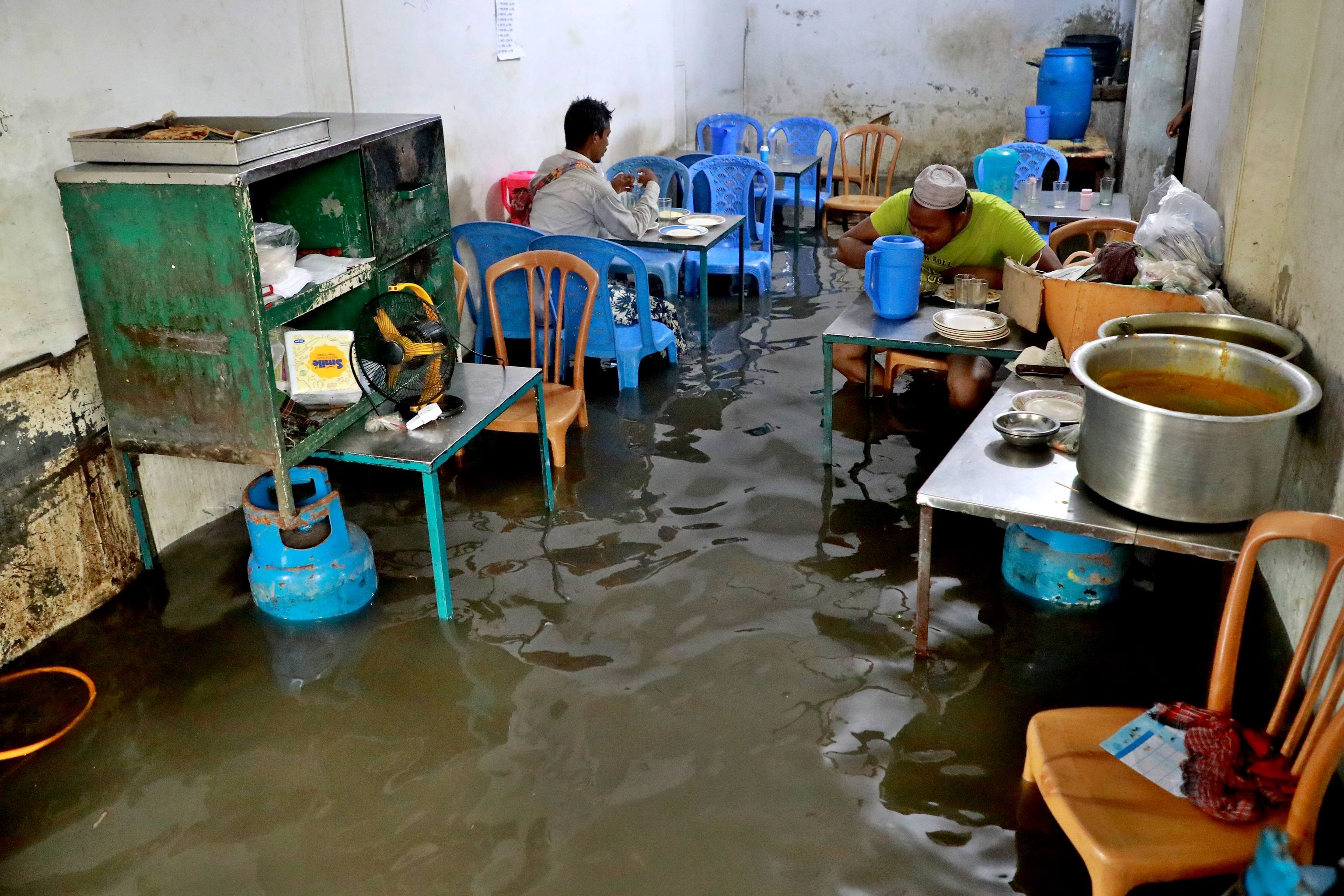 rain_anis_3.jpg