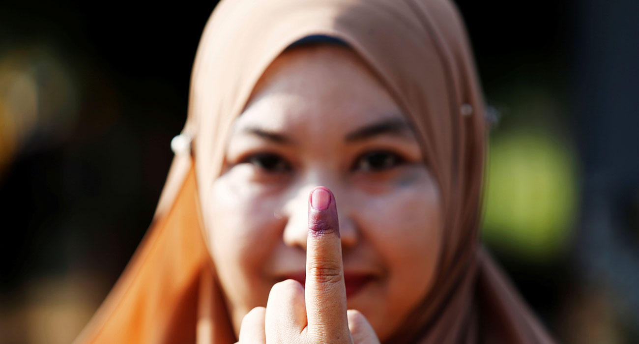 5.-a-woman-casting-vote.jpg
