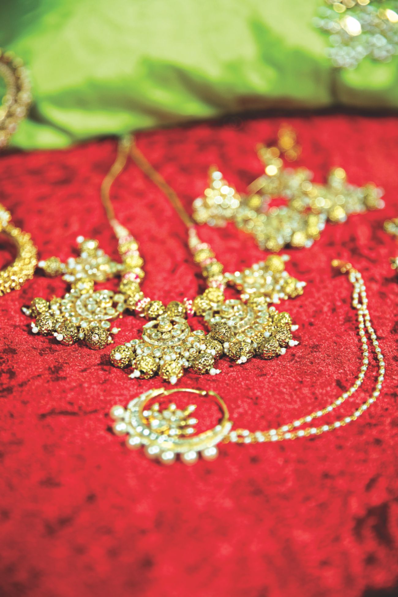 a_bengali_belles_guide_to_bridal_jewellery_1.jpg