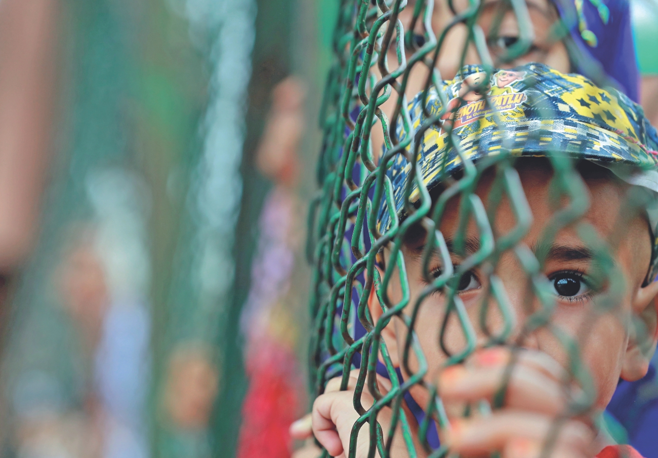 a_kashmiri_child.jpg