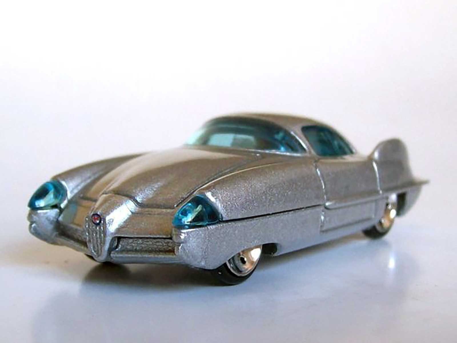 alfa_bat_9.jpg