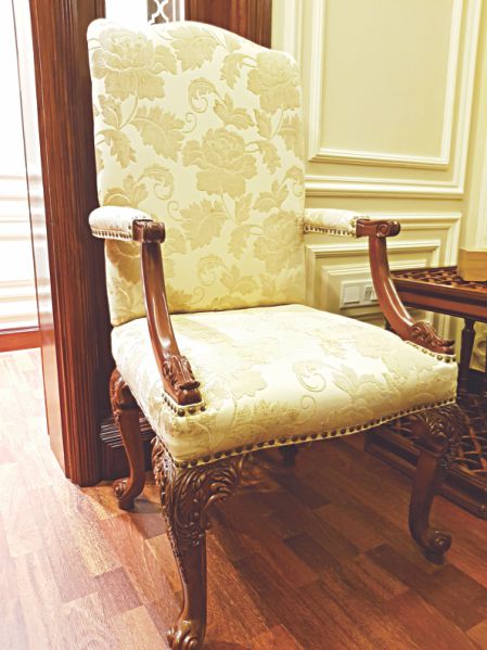 altzari_furniture