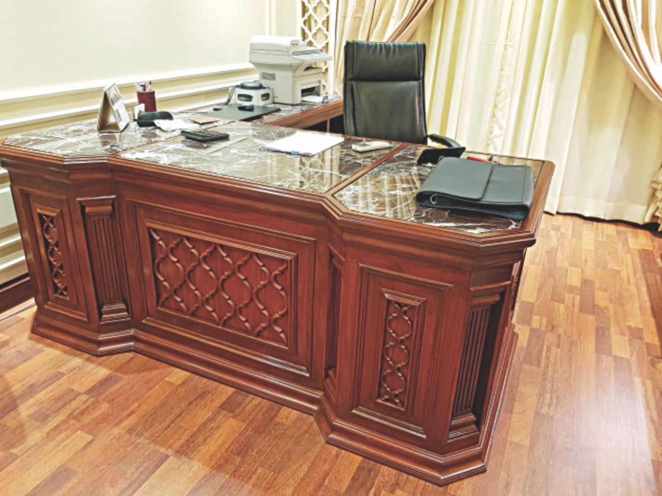 altzari_furniture