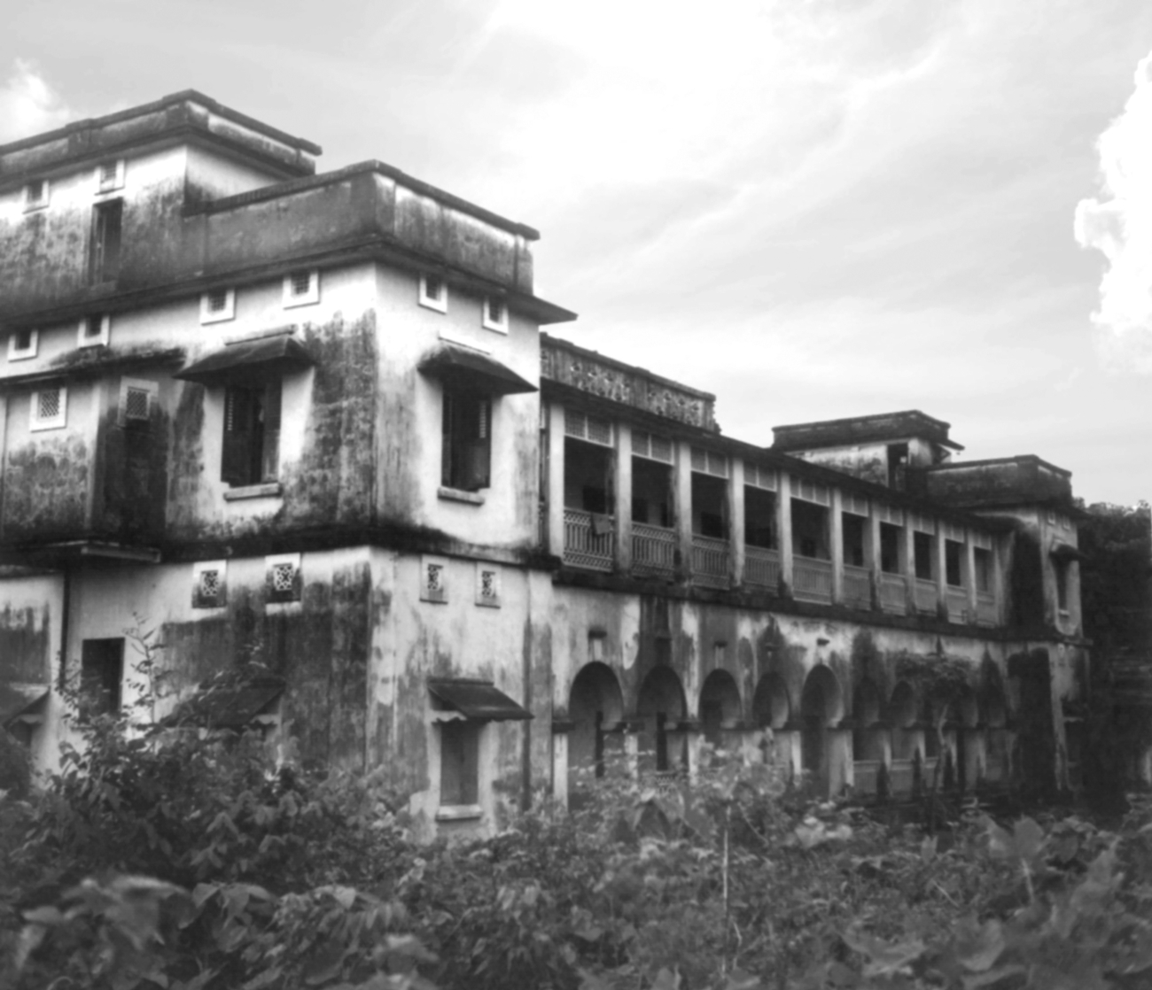 ancestral_zamindar_mansion.jpg