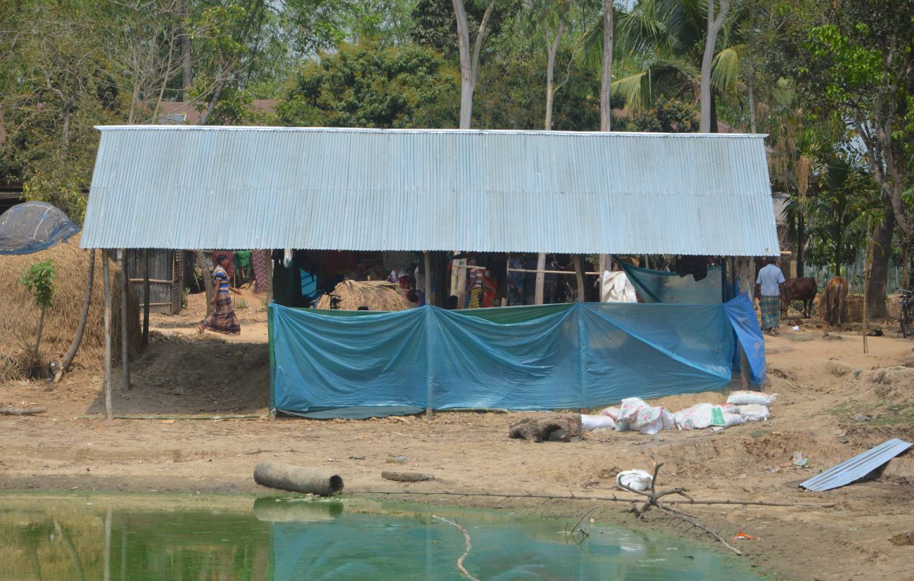 arson_victims_naogaon_2.jpg