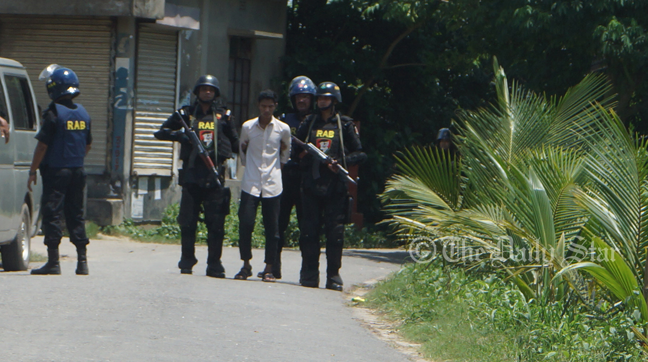ashulia-militant-den-surrender