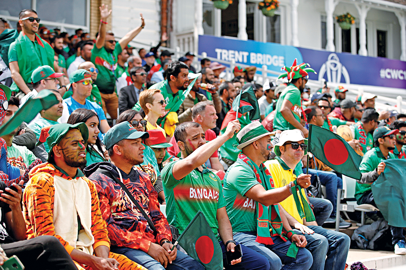 bangladesh_fans_3.jpg