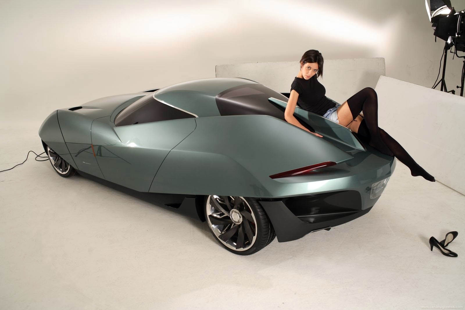 bertone_alfa_romeo_bat_11_2008_29.jpg