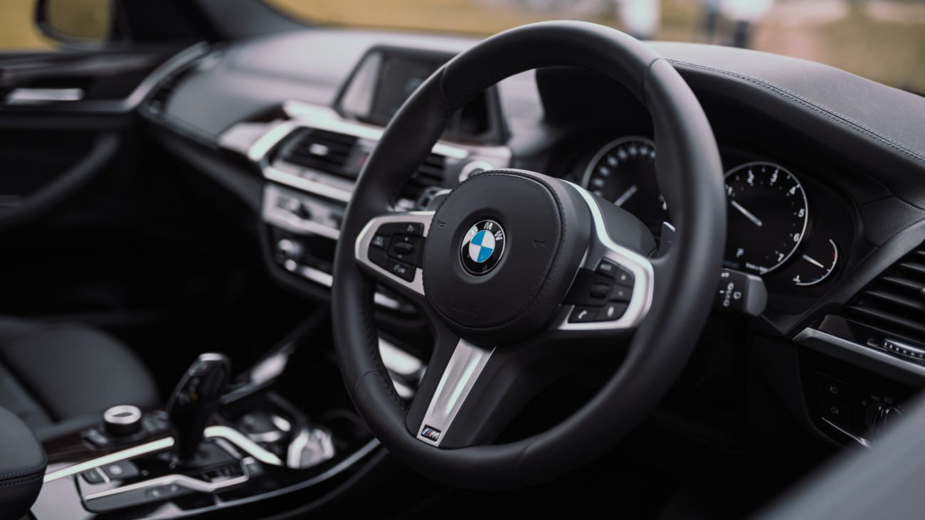bmw_5_0.jpg