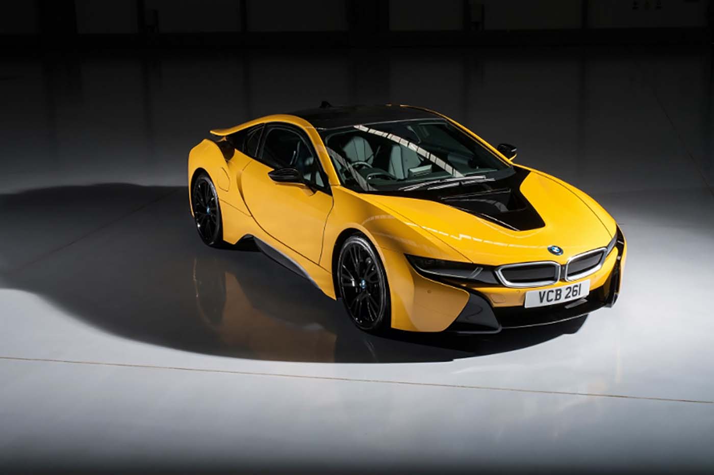 BMW Yellow i8 -SHift.jpg