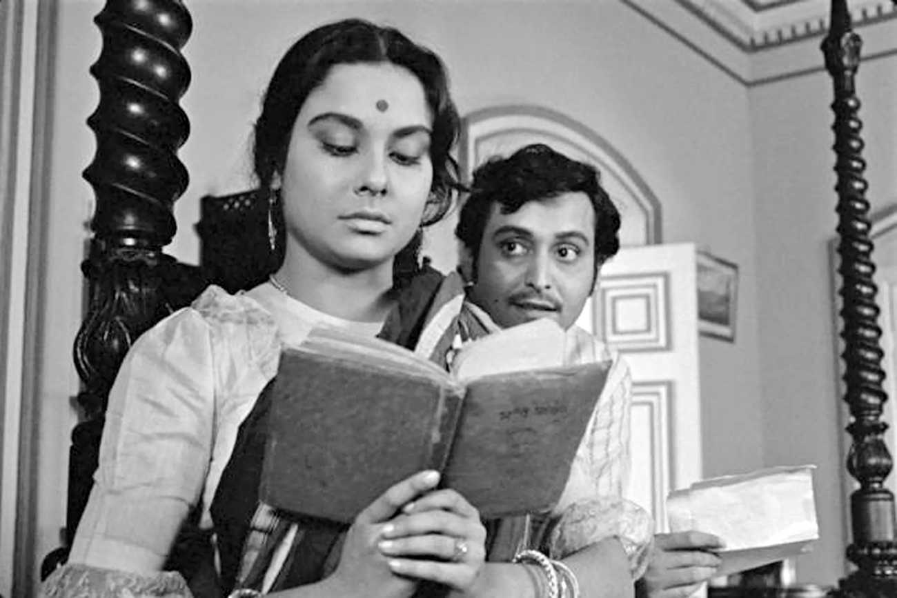 charulata_2.jpg