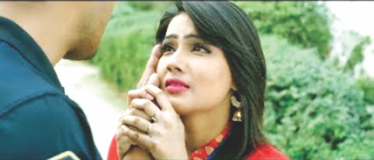 Dhaka Attack Arefin Shuvo and Mahiya Mahi