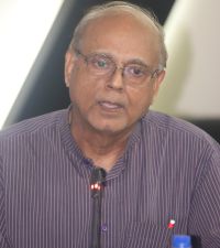 dr._manzoor_ahmed_0.jpg