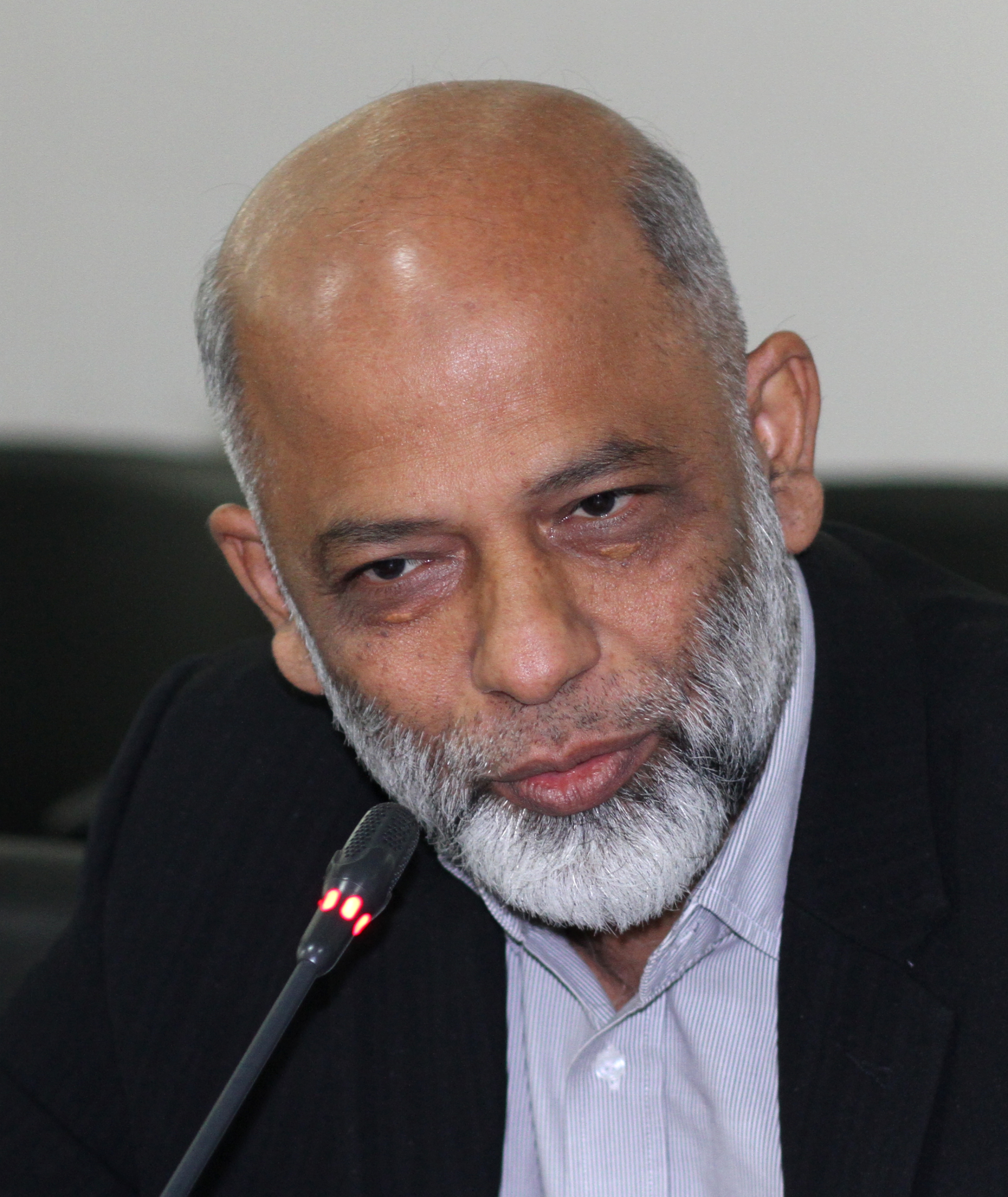 dr_md_tarek_uddin_1.jpg