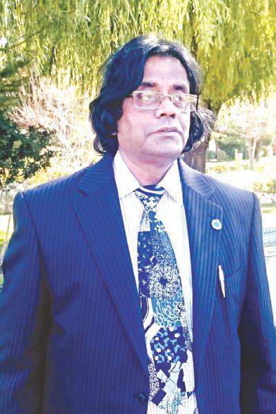 Dr Mubarak Ahmad Khan