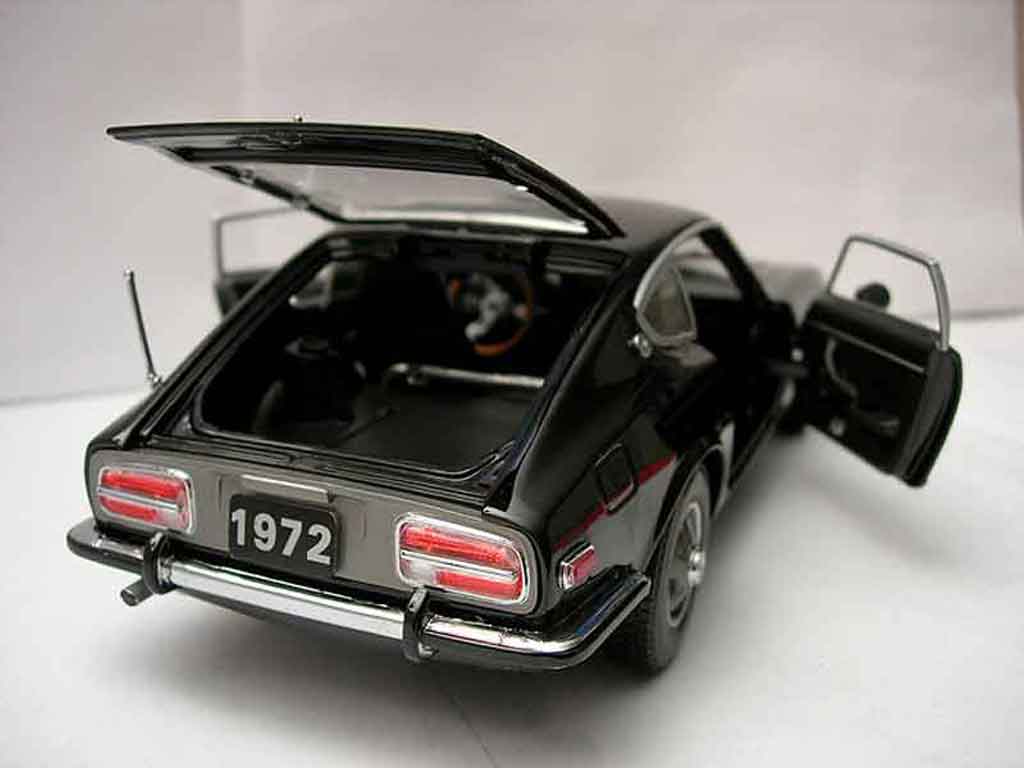 SunStar's Datsun 240z