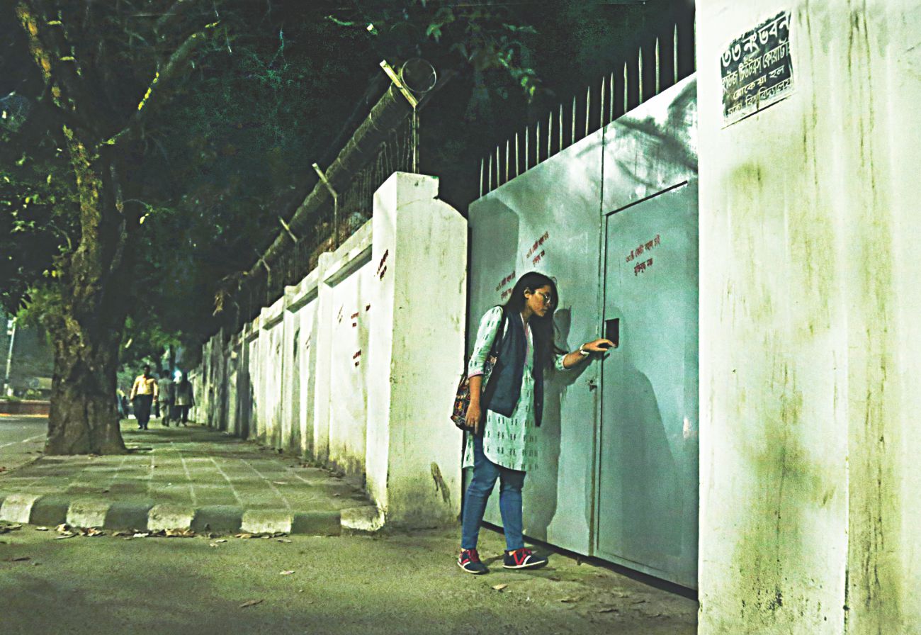 du_female_students