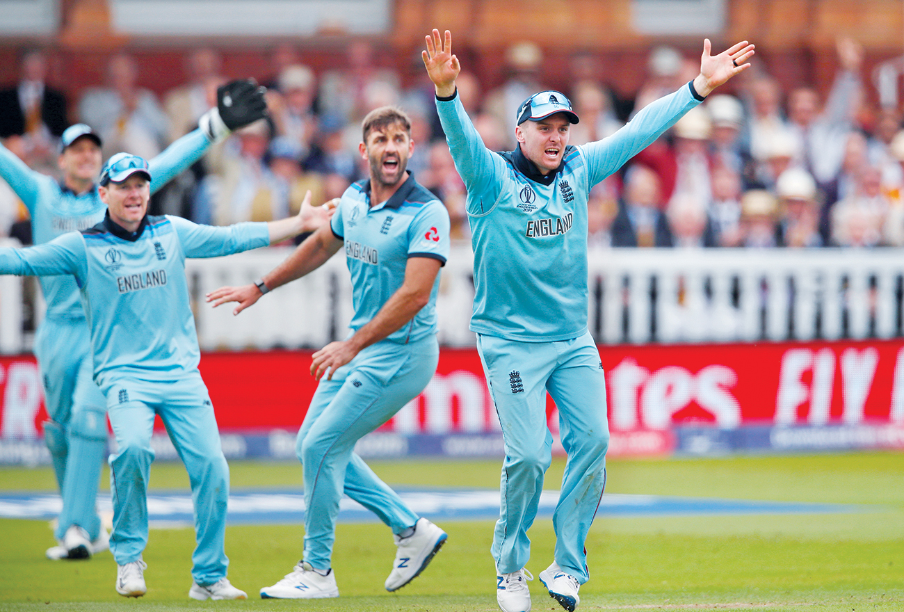 england_bowler_plunkett.jpg