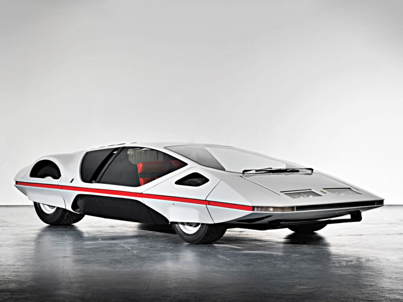 ferrari_512_s_modulo_1970.jpg