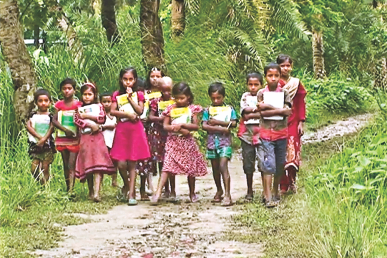 floating school 3.jpg