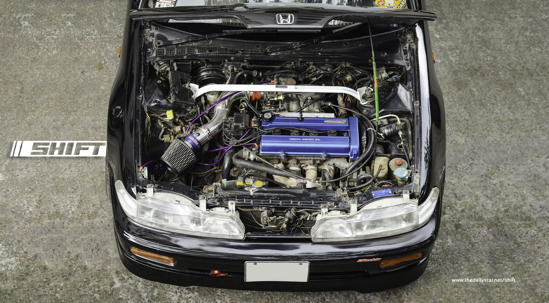 1992 Honda Integra DA8 engine bay