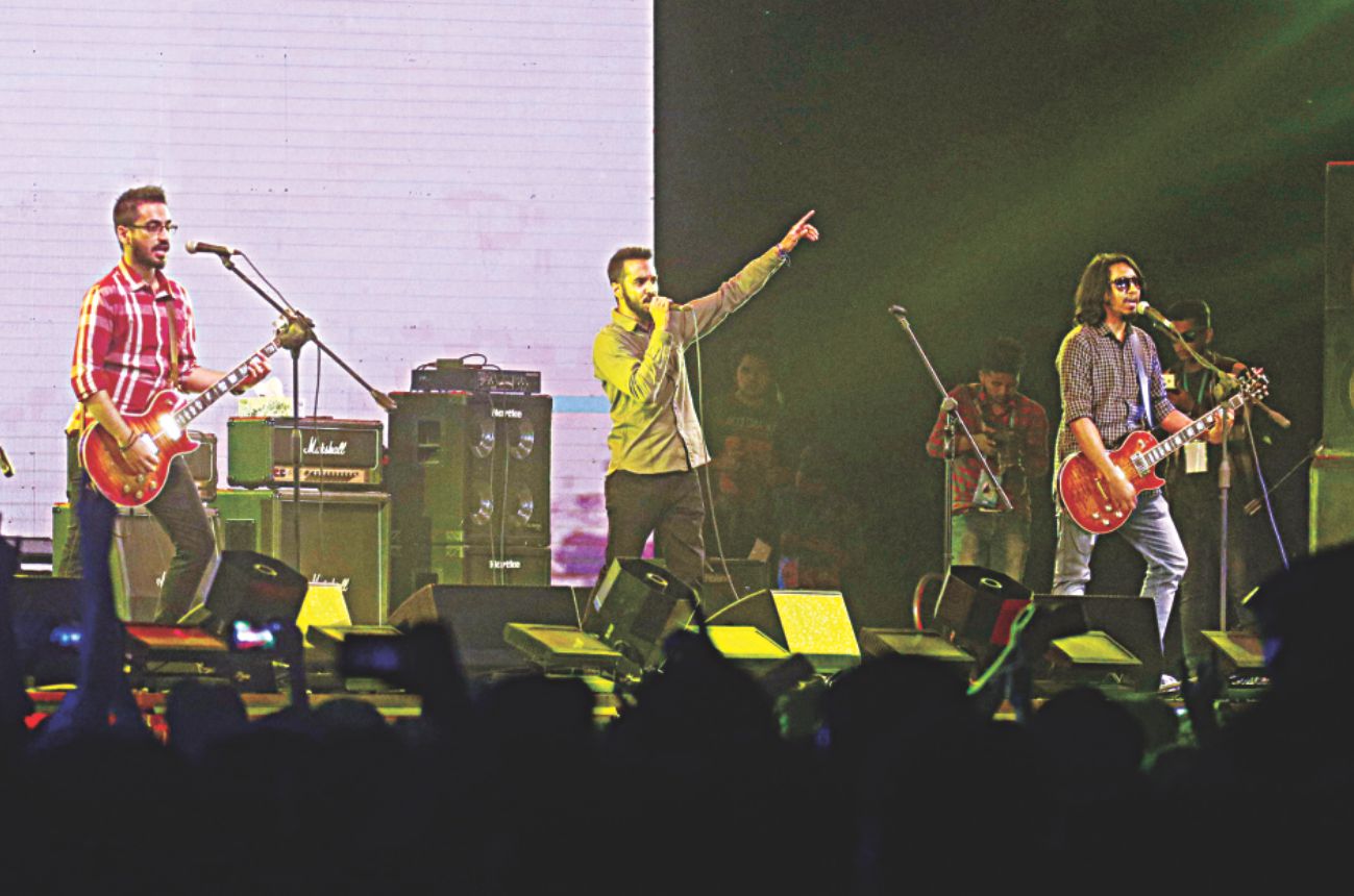joy_bangla_concert4.jpg