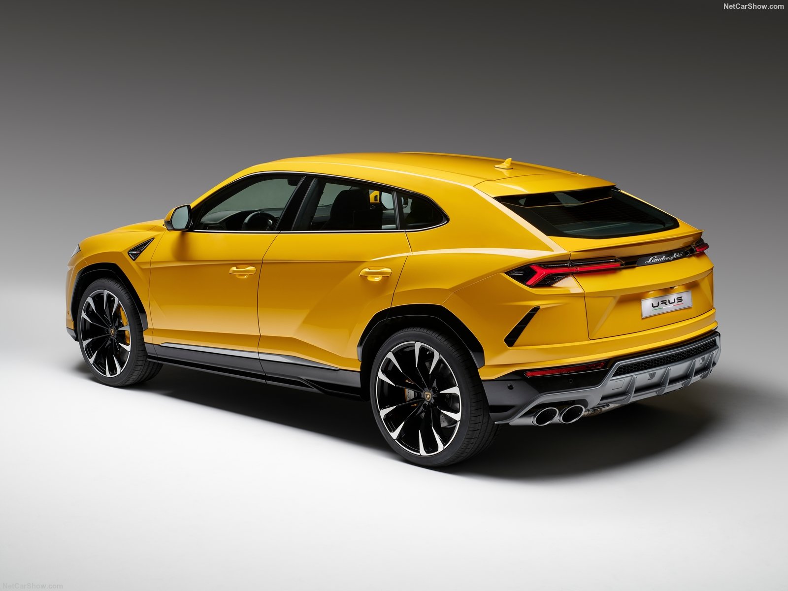 lamborghini-urus-2019-1600-0f.jpg