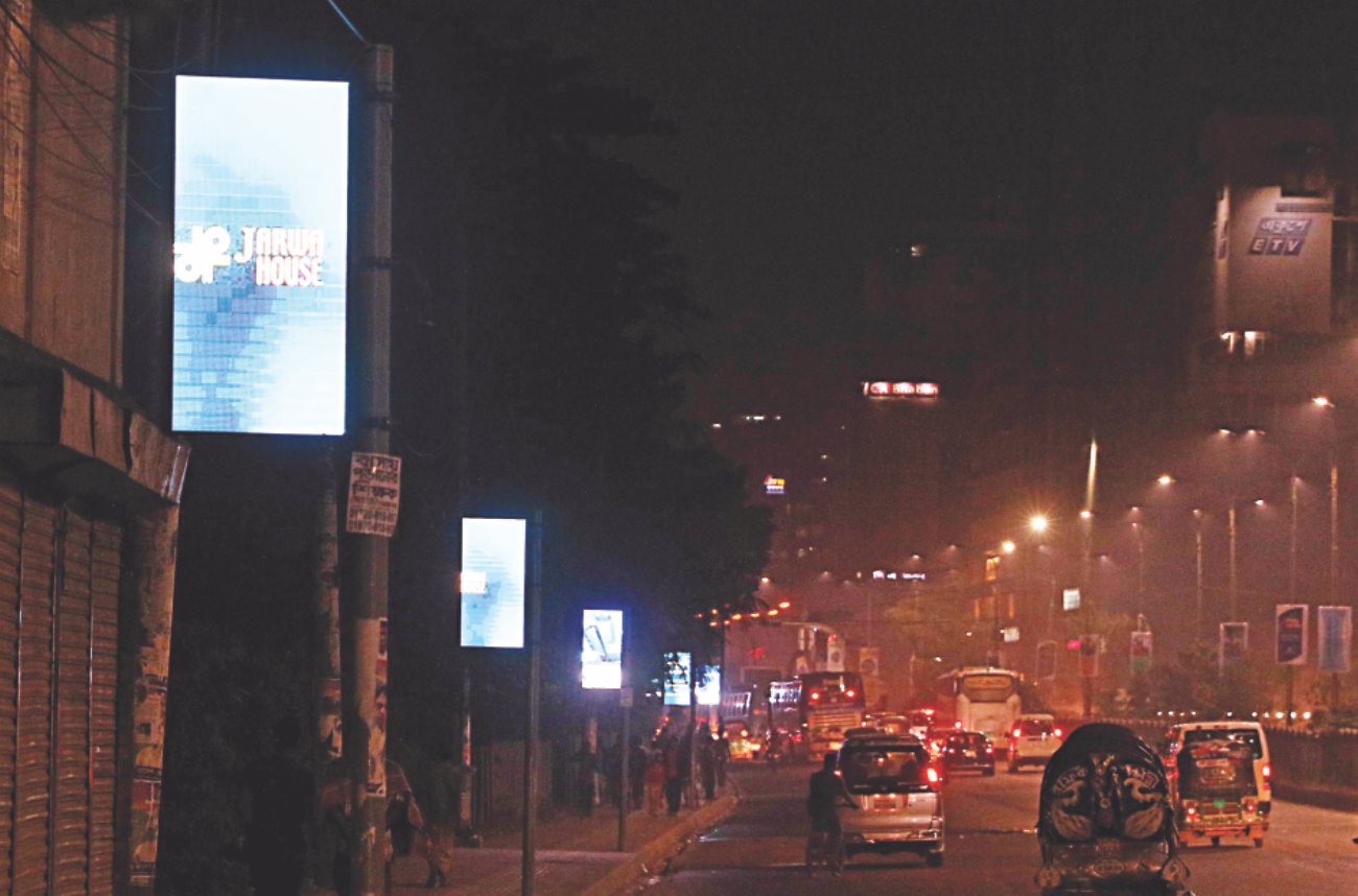 led_billboard2.jpg