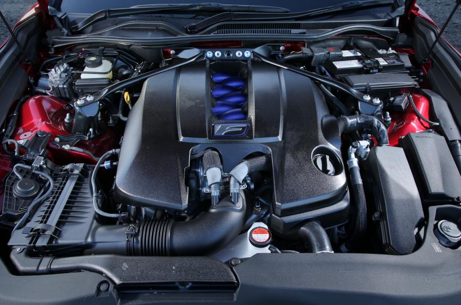 lexus-rc-f-road-test-2015-27.jpg