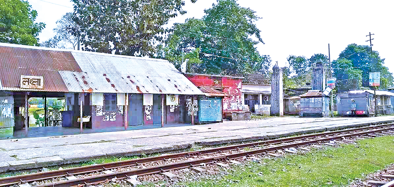 lungla_station_2.jpg