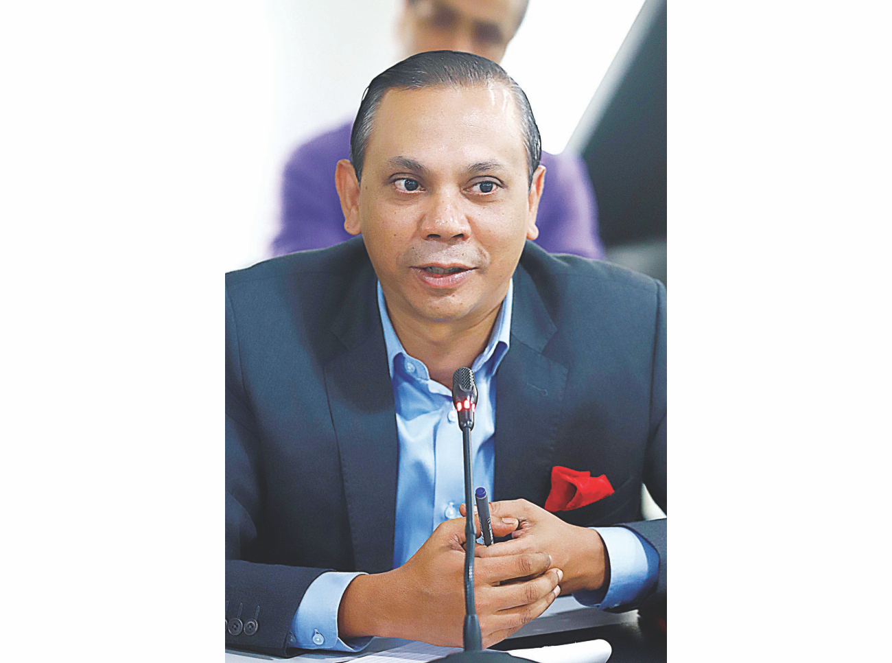 mominul_islam_2.jpg